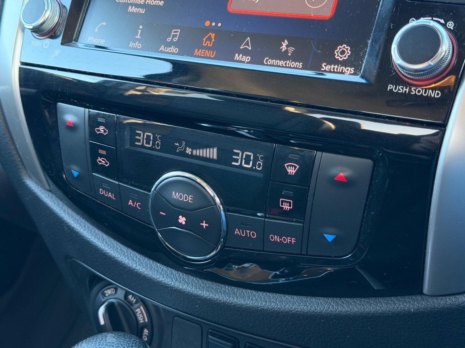 Used Nissan Navara 2020 for sale - 76912944: Photo 33