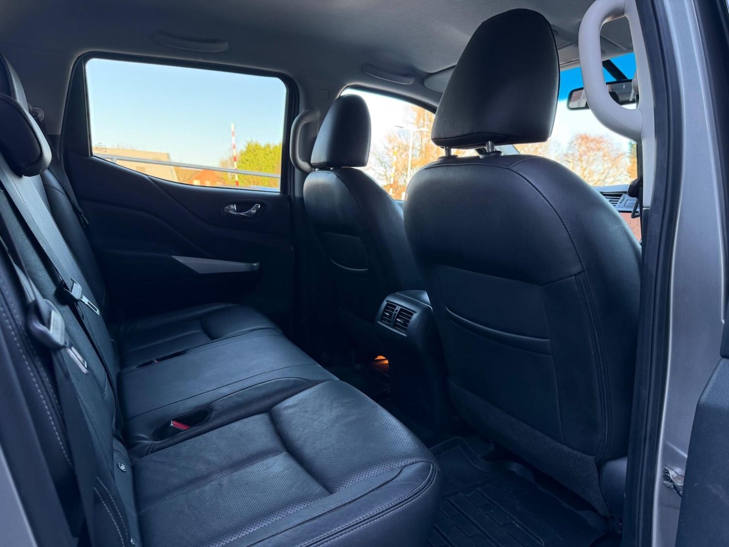 Used Nissan Navara 2020 for sale - 76912944: Photo 35