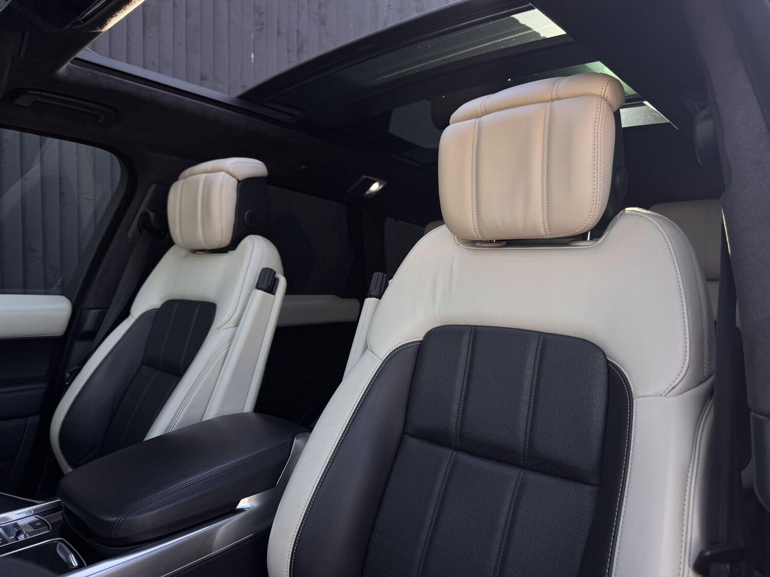 Used Land Rover Range Rover Sport 2019 for sale - 77479444: Photo 40