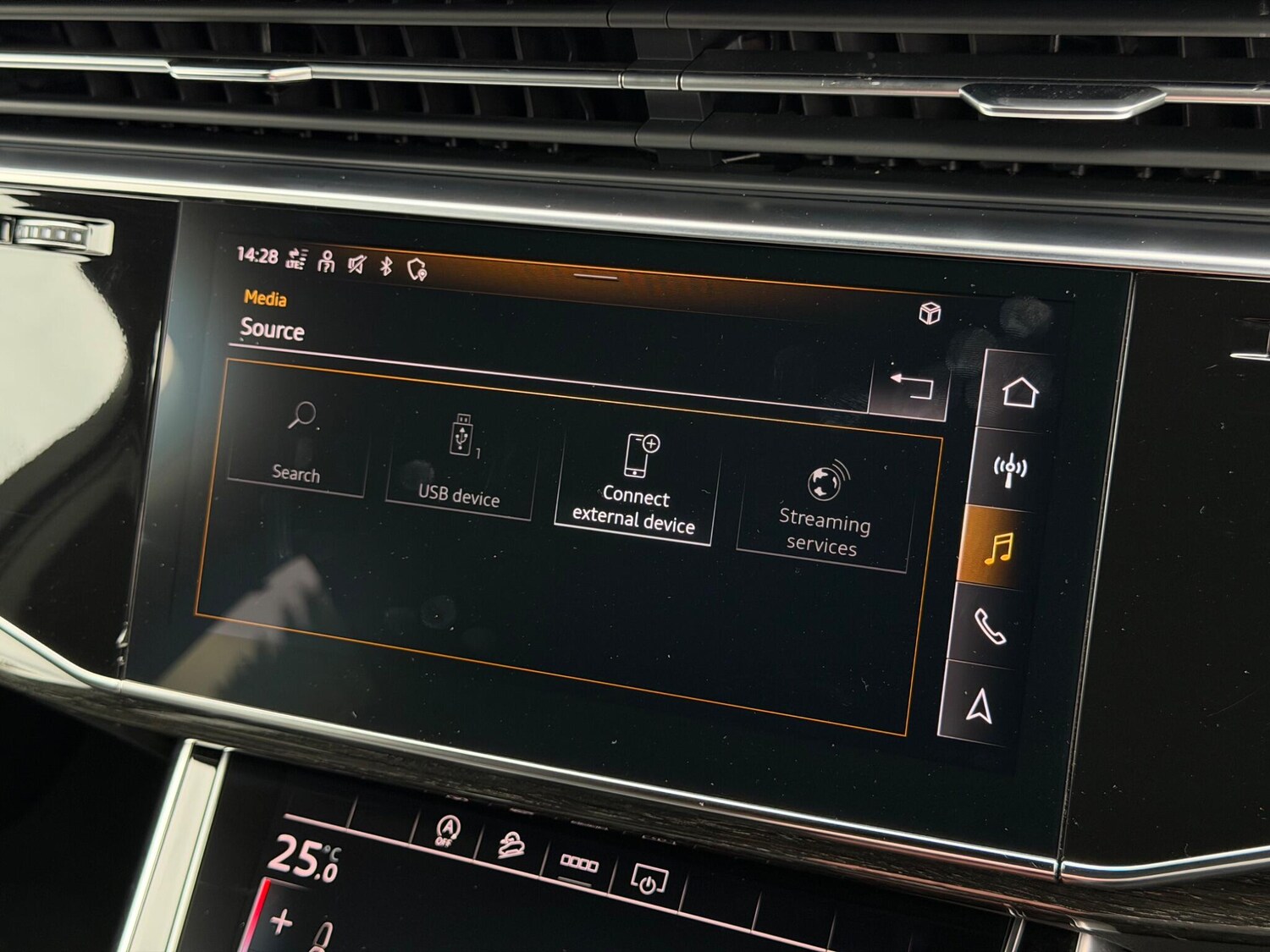 Used Audi Q7 2024 for sale - 78048004: Photo 40