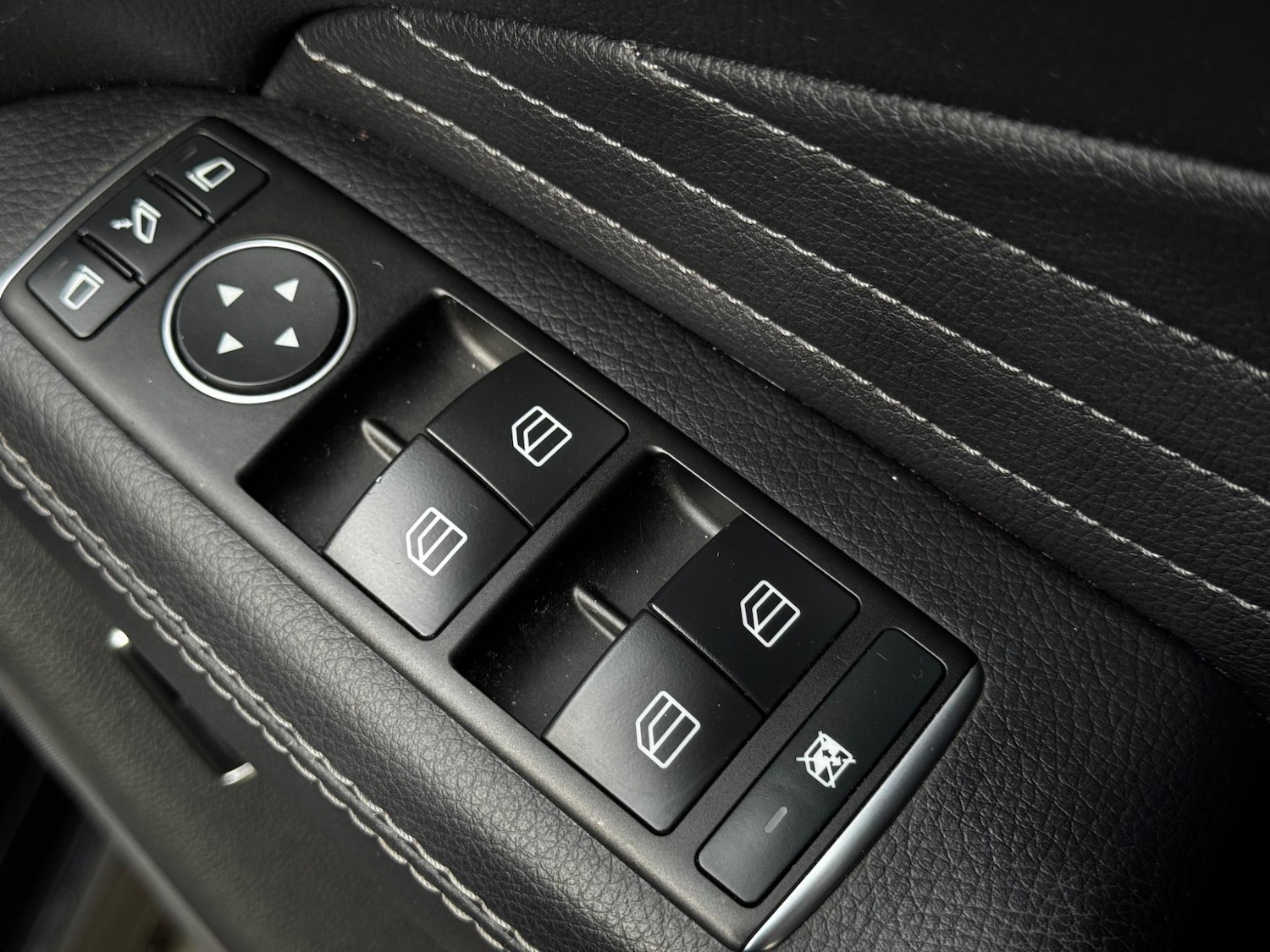 Used Mercedes-Benz GLE 2016 for sale - 76995840: Photo 20