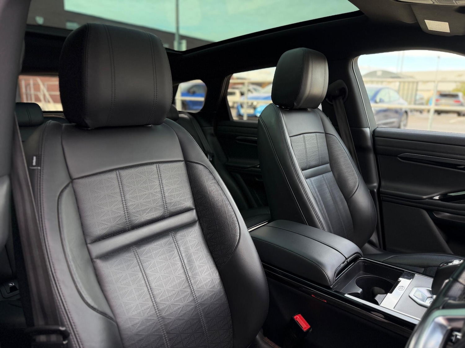 Used Land Rover Range Rover Evoque 2019 for sale - 76996254: Photo 6