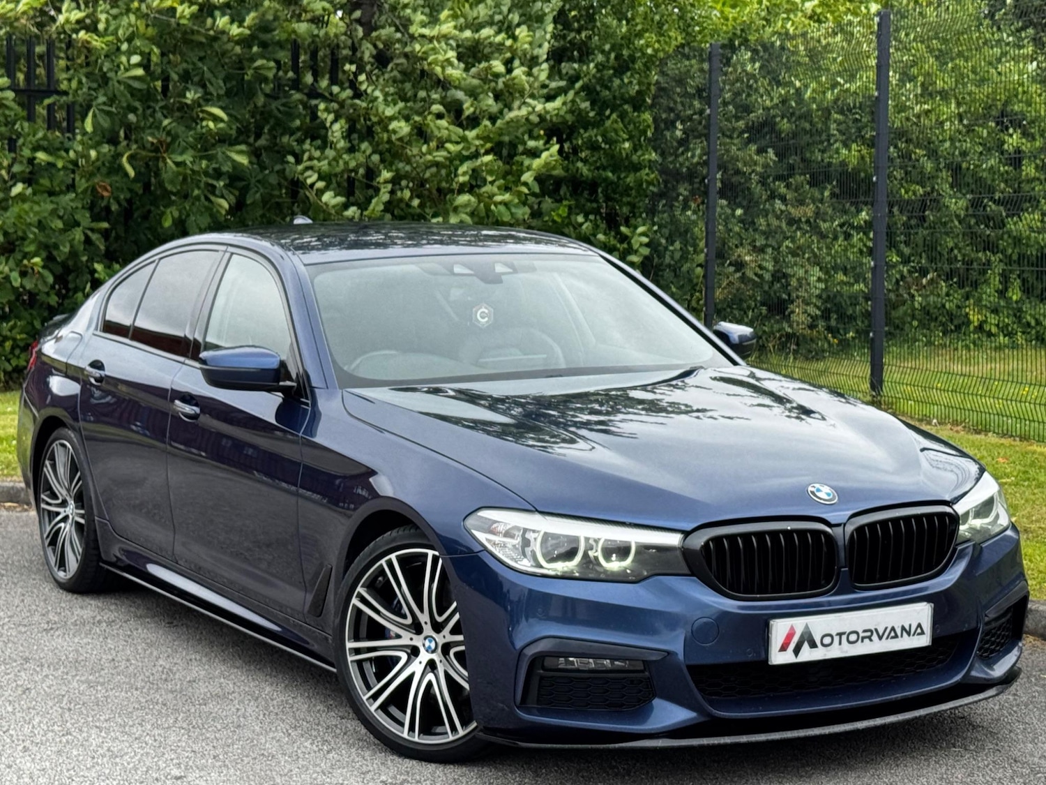 Used BMW 5 Series 2017 for sale - 76562518: Photo 1