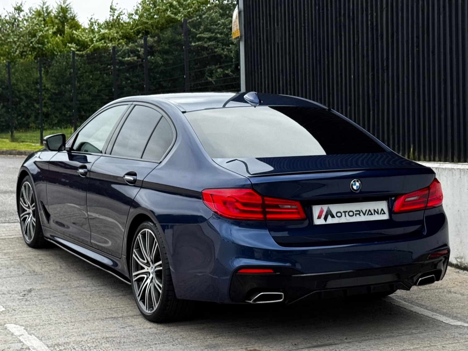 Used BMW 5 Series 2017 for sale - 76562518: Photo 11