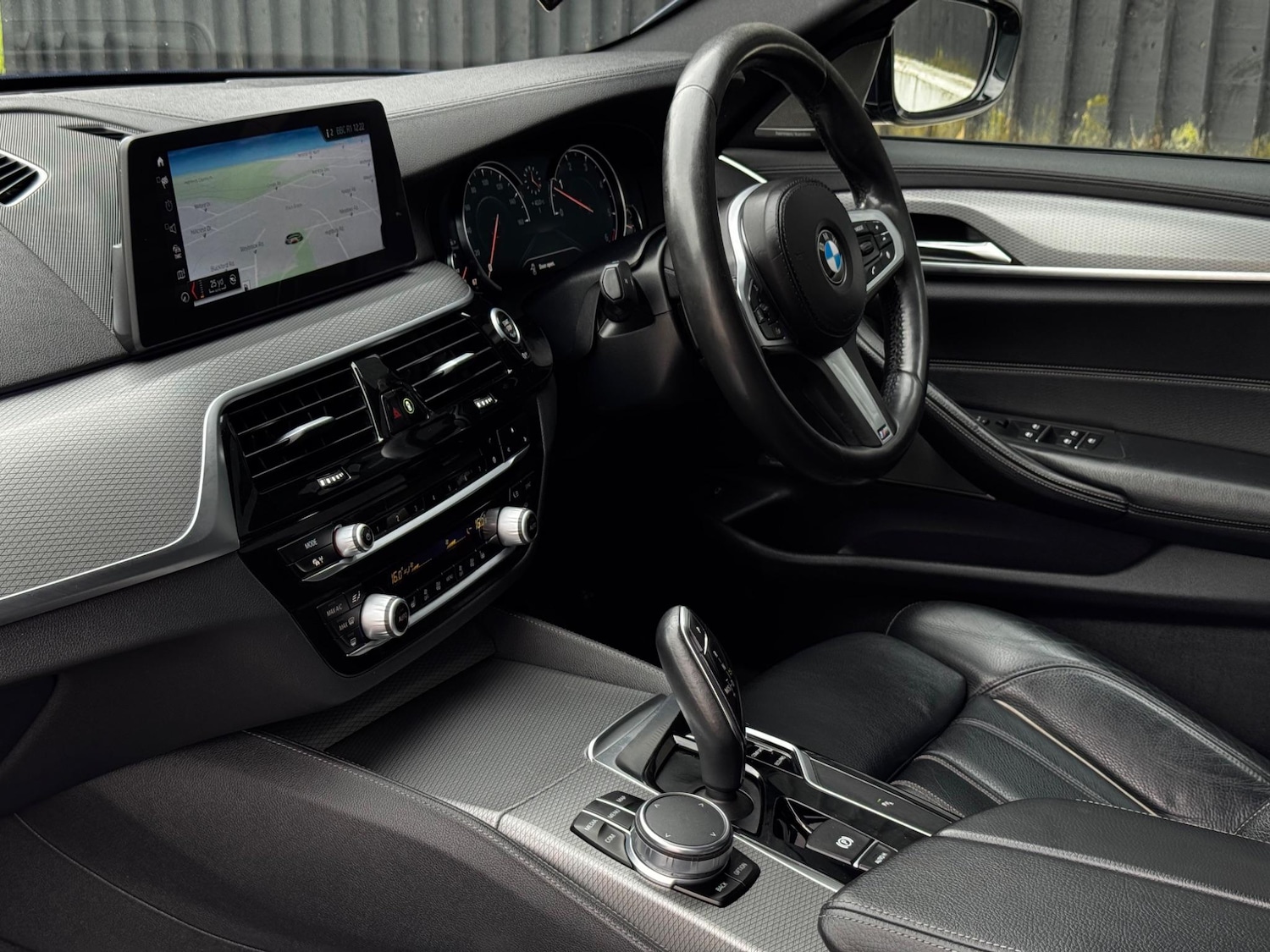 Used BMW 5 Series 2017 for sale - 76562518: Photo 17