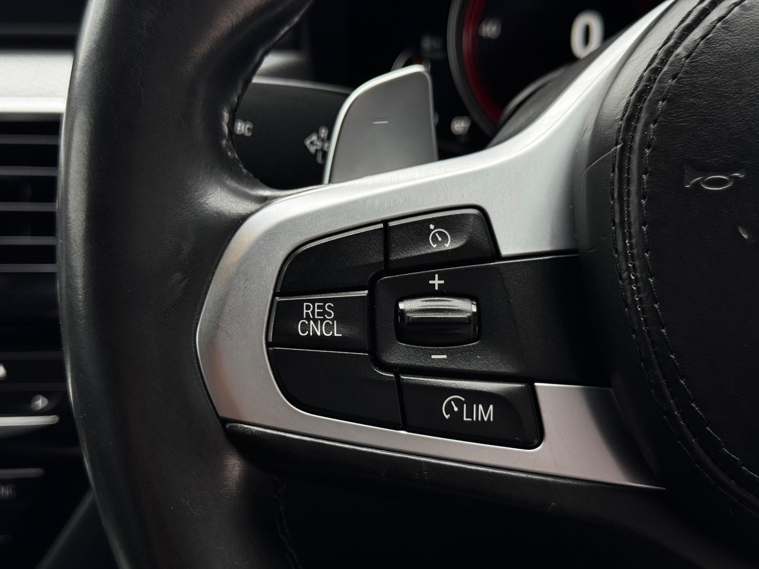 Used BMW 5 Series 2017 for sale - 76562518: Photo 24