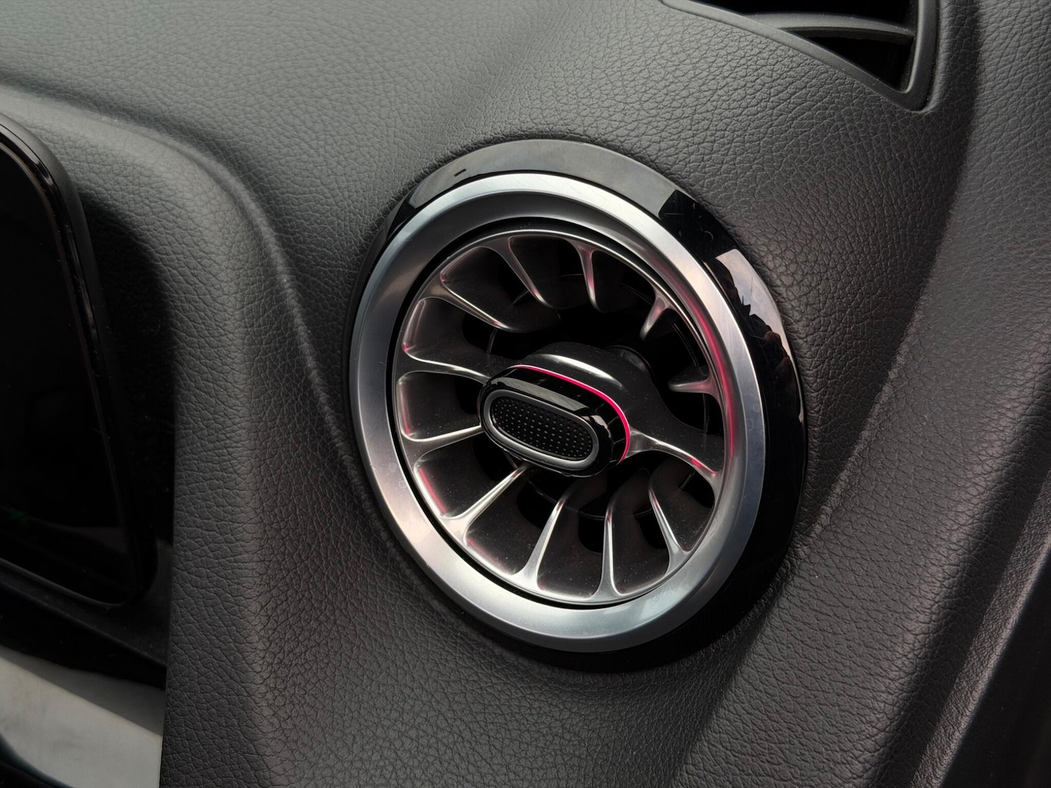 Used Mercedes-Benz B Class for sale - 76752658: Photo 31