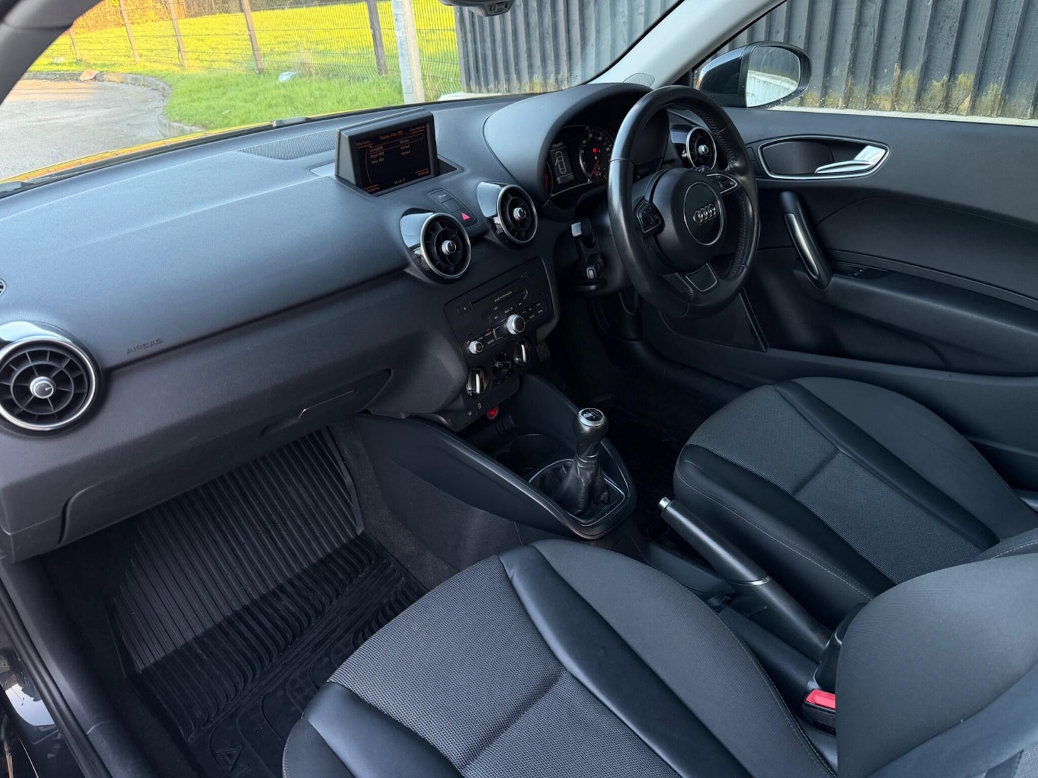 Used Audi A1 2013 for sale - 76607968: Photo 14