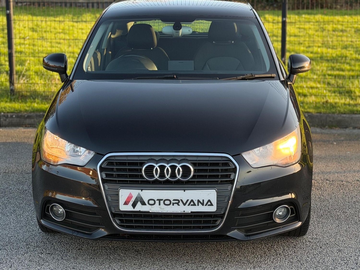 Used Audi A1 2013 for sale - 76607968: Photo 2