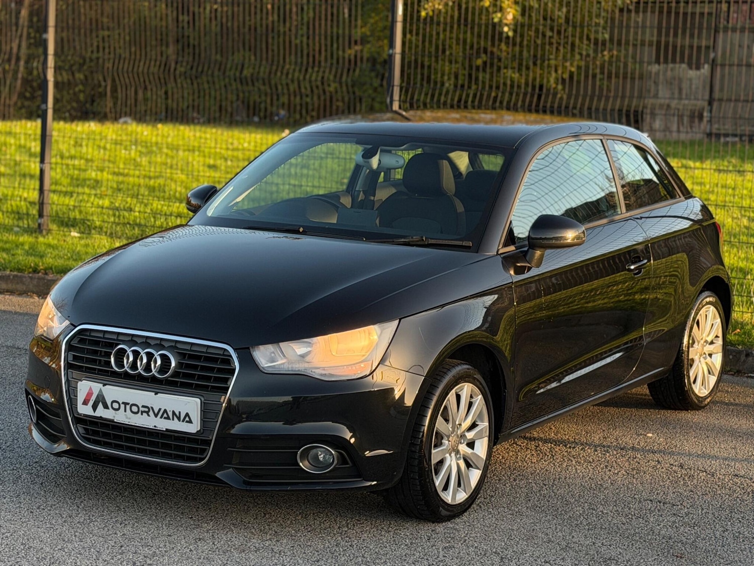 Used Audi A1 2013 for sale - 76607968: Photo 3