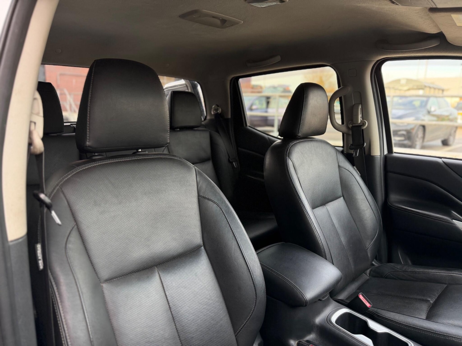 Used Land Rover Defender 2023 for sale - 76964382: Photo 16