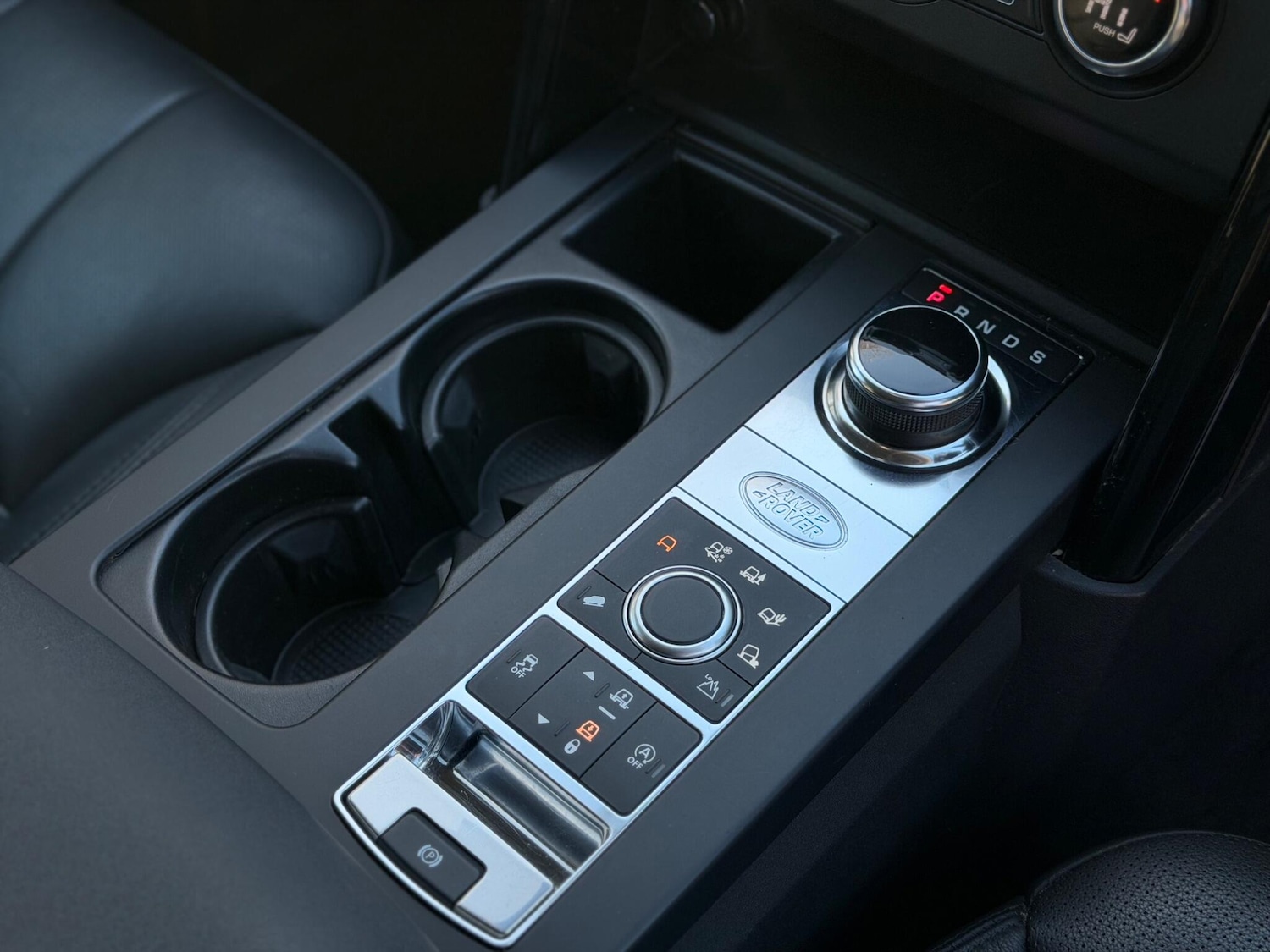 Used Land Rover Discovery 2019 for sale - 77229931: Photo 24