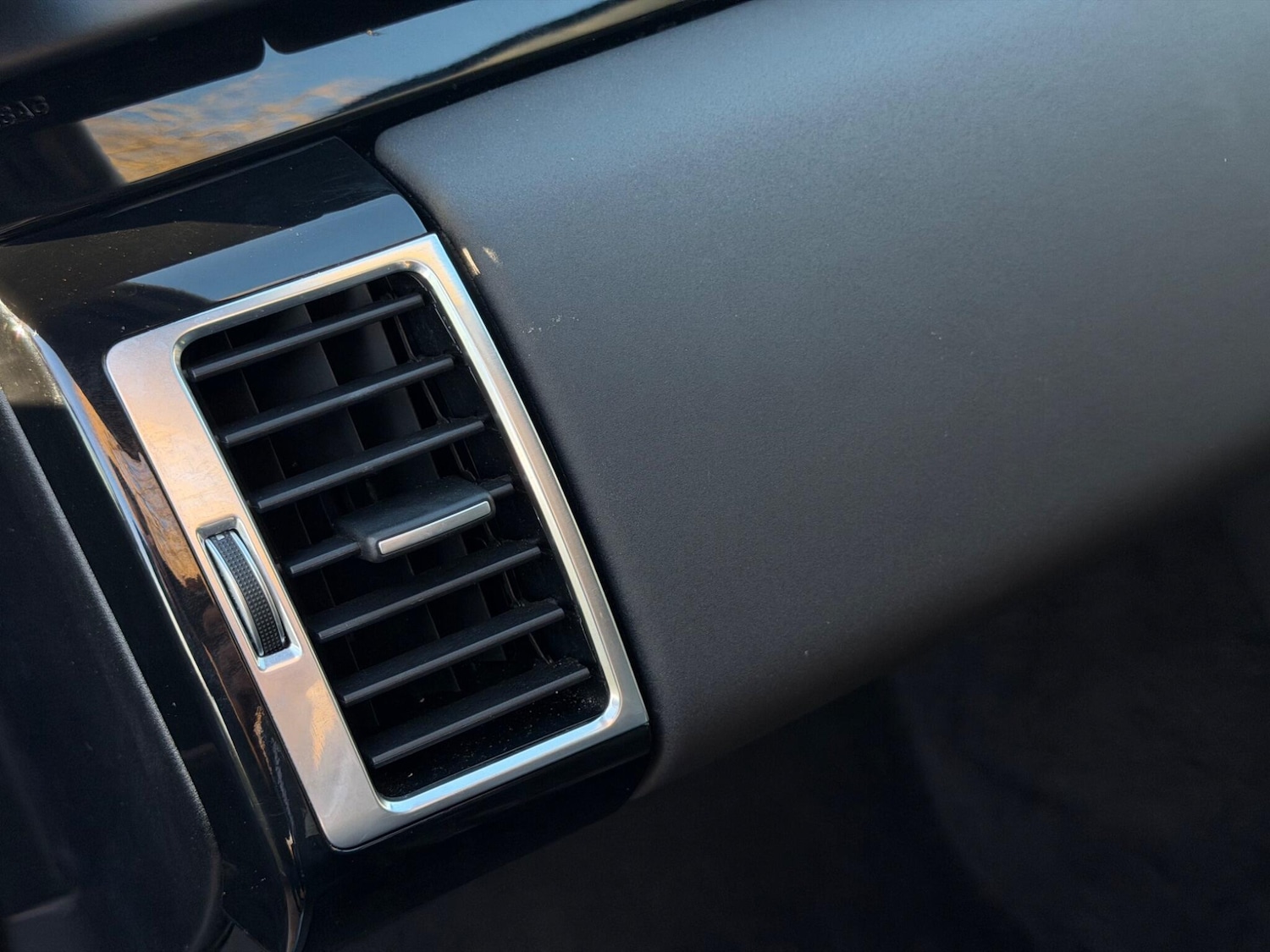 Used Land Rover Discovery 2019 for sale - 77229931: Photo 26