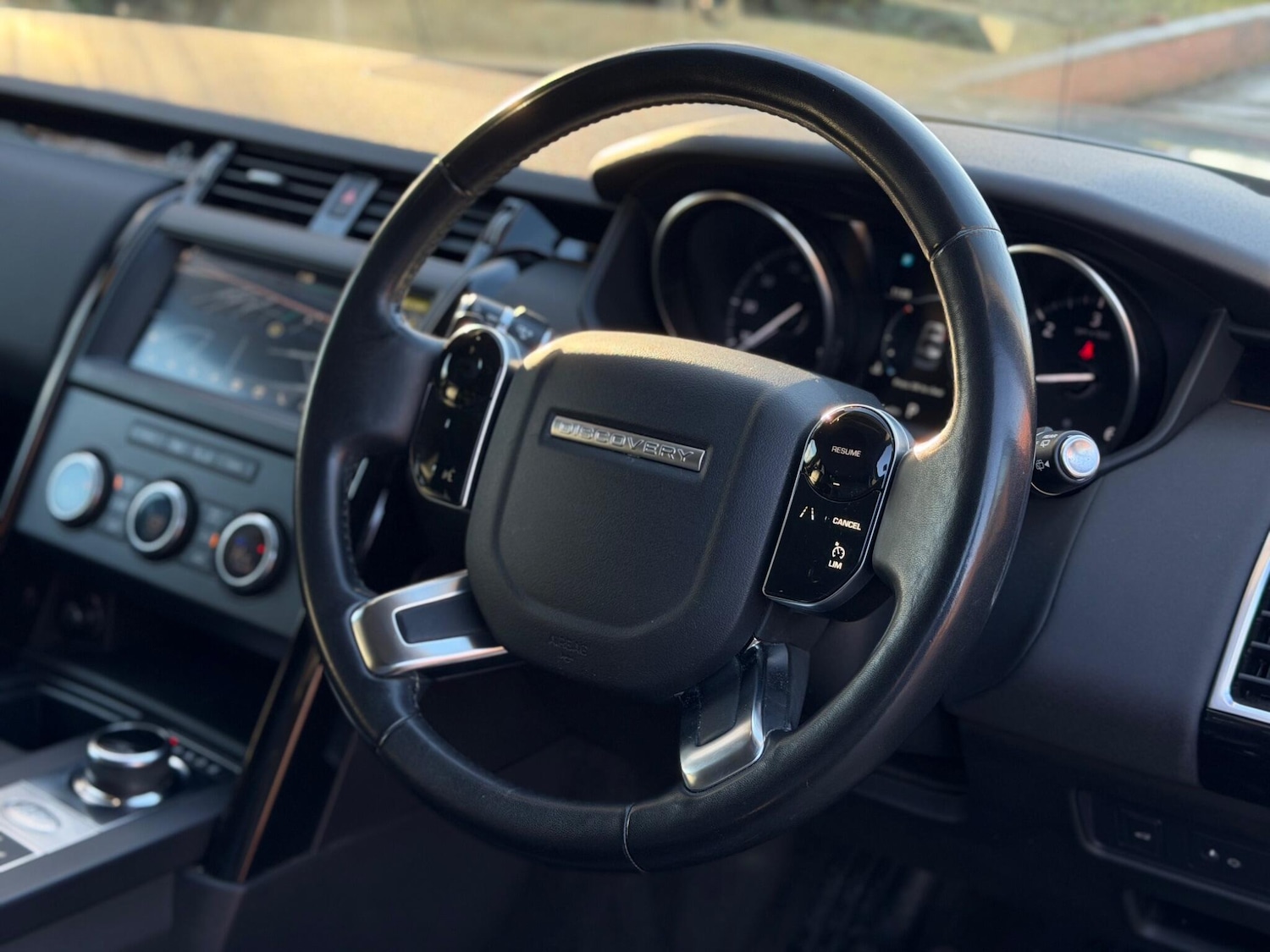 Used Land Rover Discovery 2019 for sale - 77229931: Photo 37