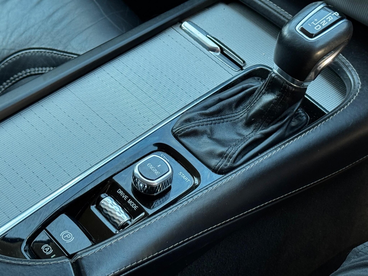 Used Volvo XC90 2015 for sale - 76561122: Photo 21