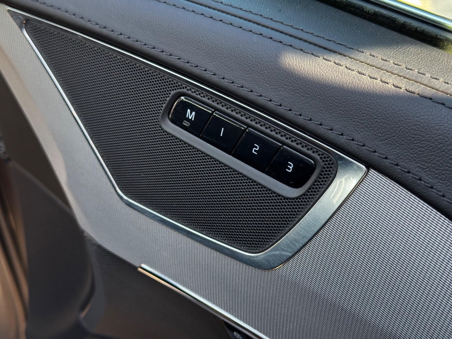 Used Volvo XC90 2015 for sale - 76561122: Photo 33