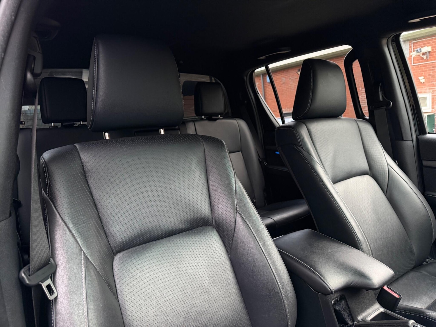 Used Toyota Hilux 2023 for sale - 77387271: Photo 16