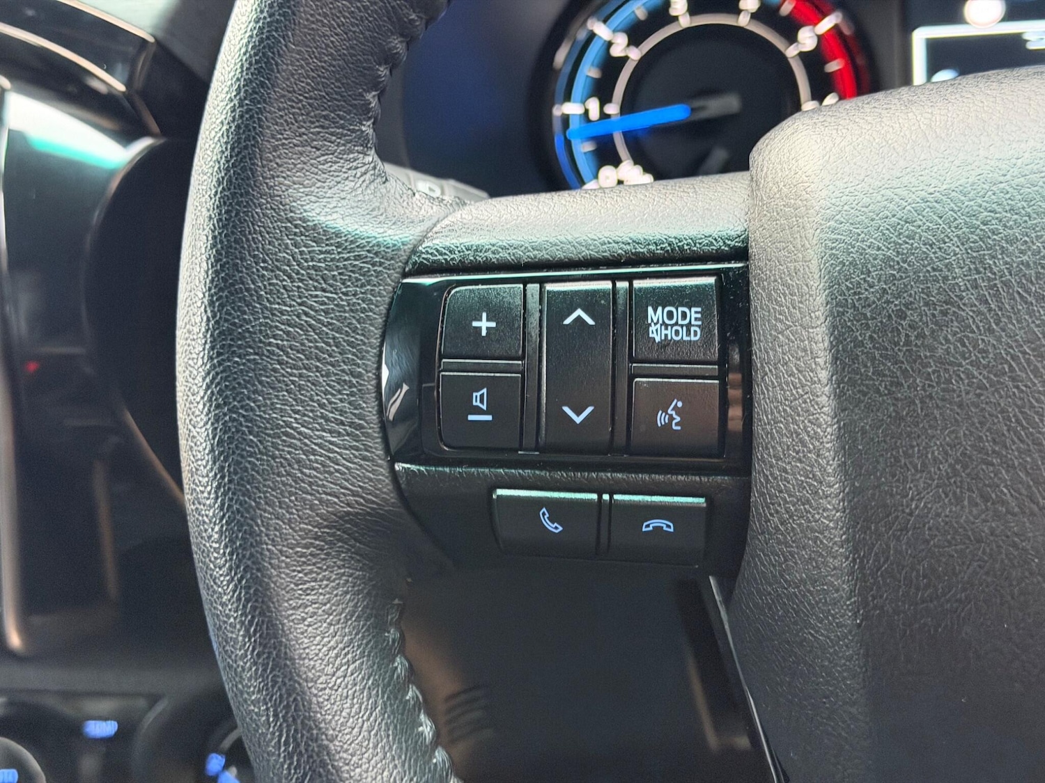 Used Toyota Hilux 2023 for sale - 77387271: Photo 19