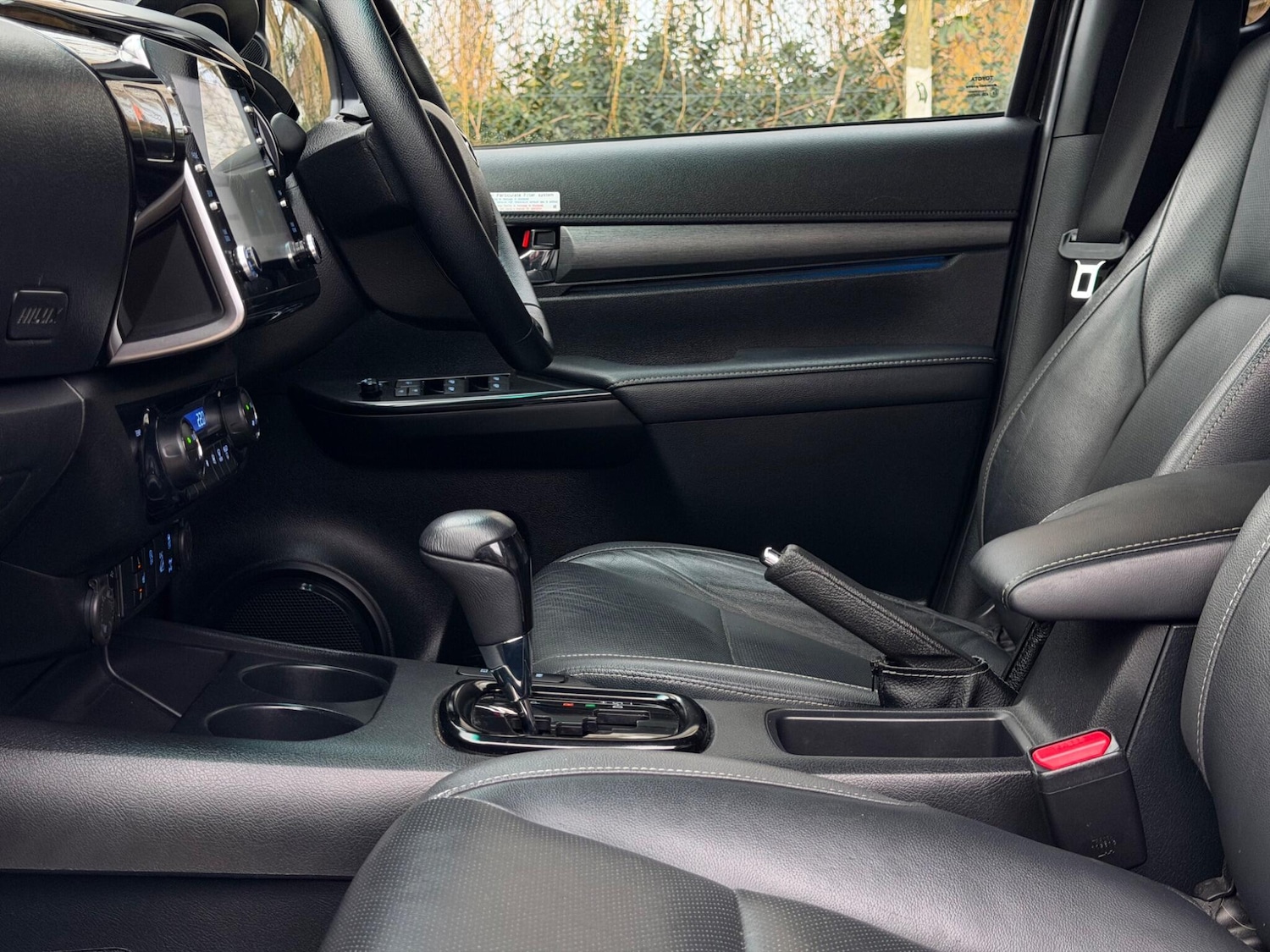 Used Toyota Hilux 2023 for sale - 77387271: Photo 35