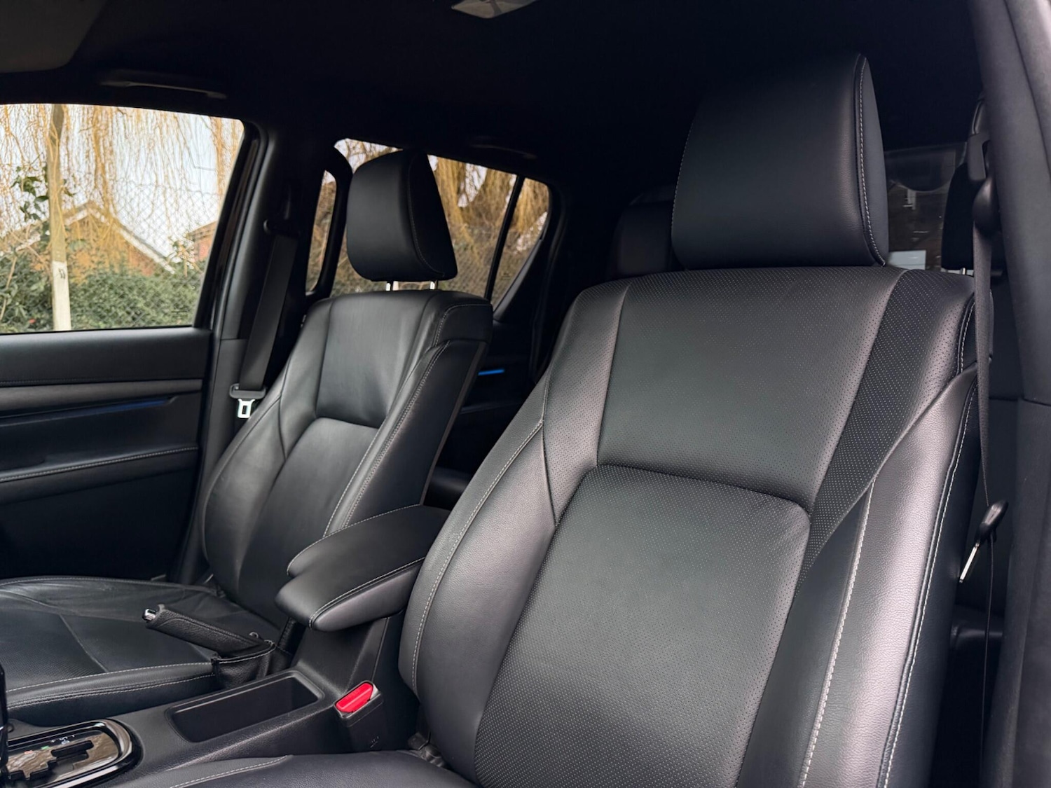 Used Toyota Hilux 2023 for sale - 77387271: Photo 36