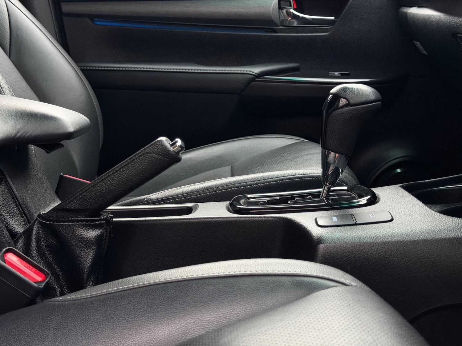 Used Toyota Hilux 2023 for sale - 77387271: Photo 37