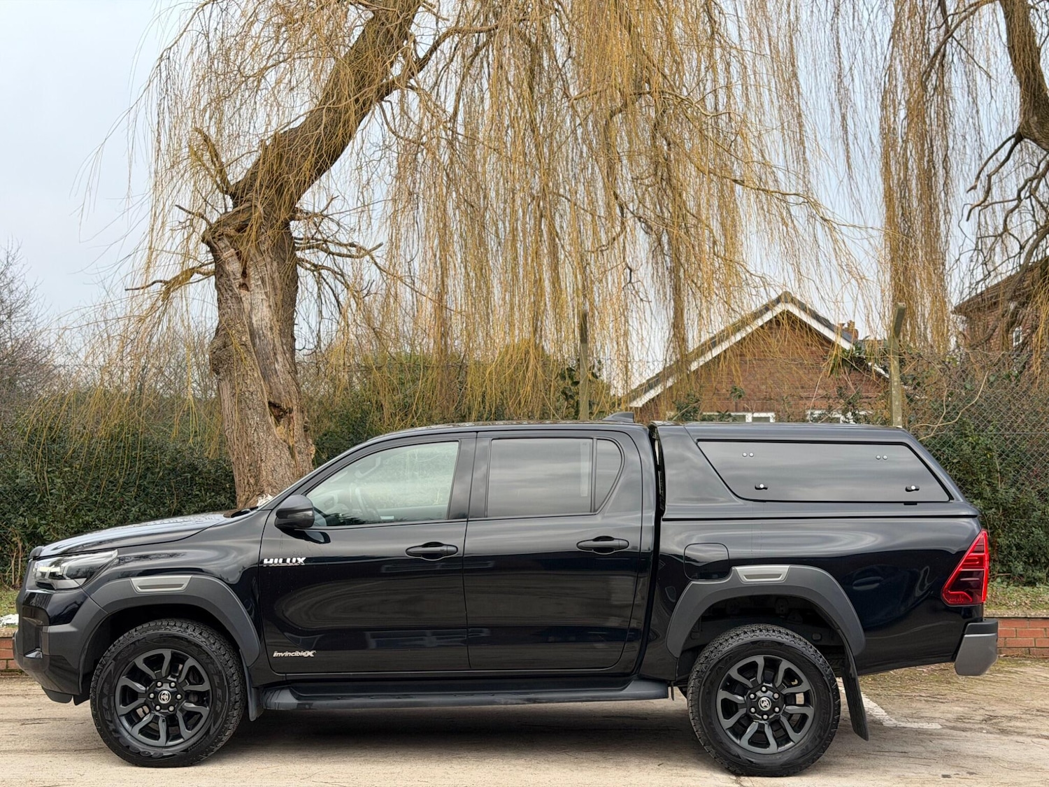 Used Toyota Hilux 2023 for sale - 77387271: Photo 4