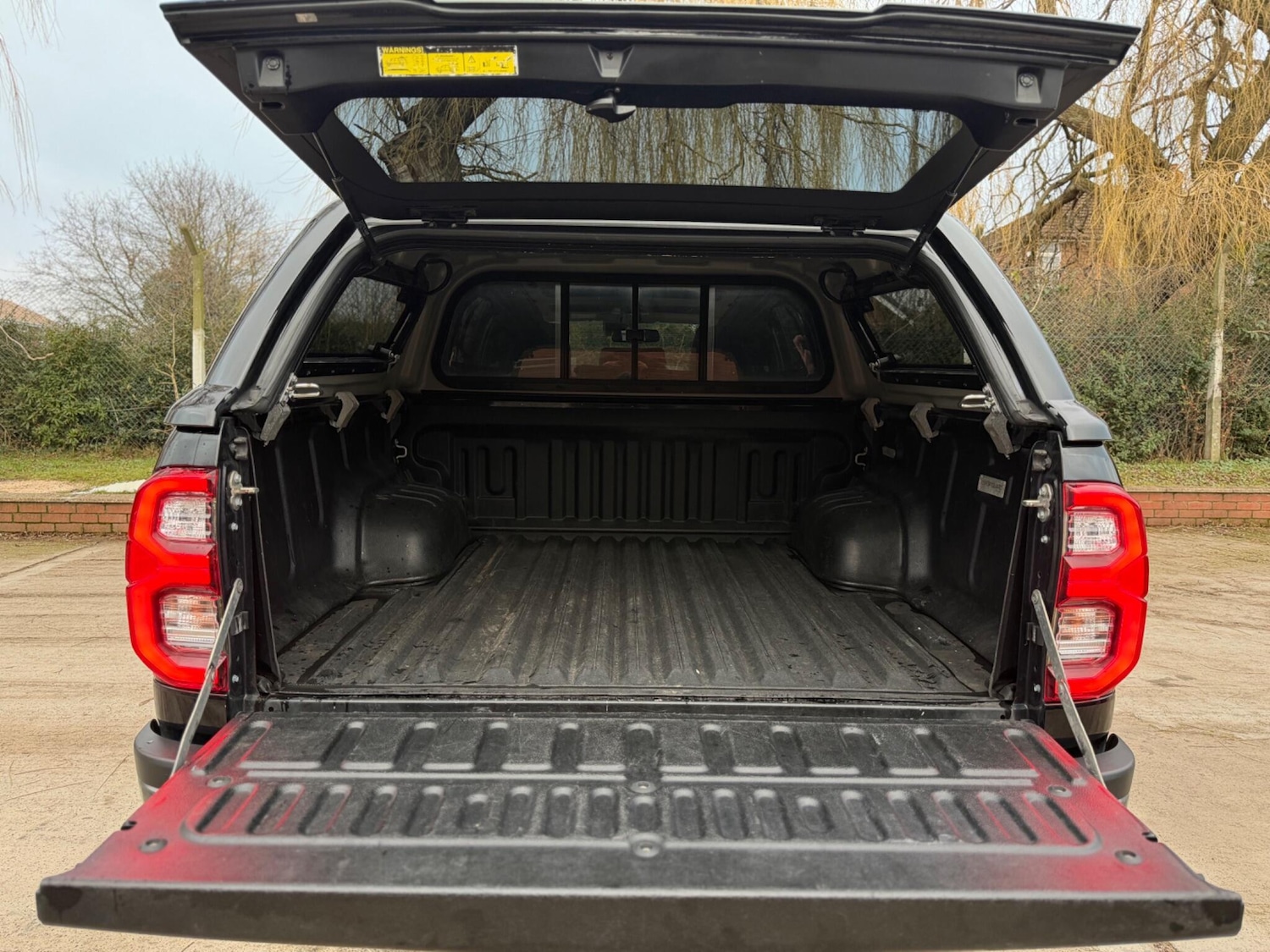 Used Toyota Hilux 2023 for sale - 77387271: Photo 49