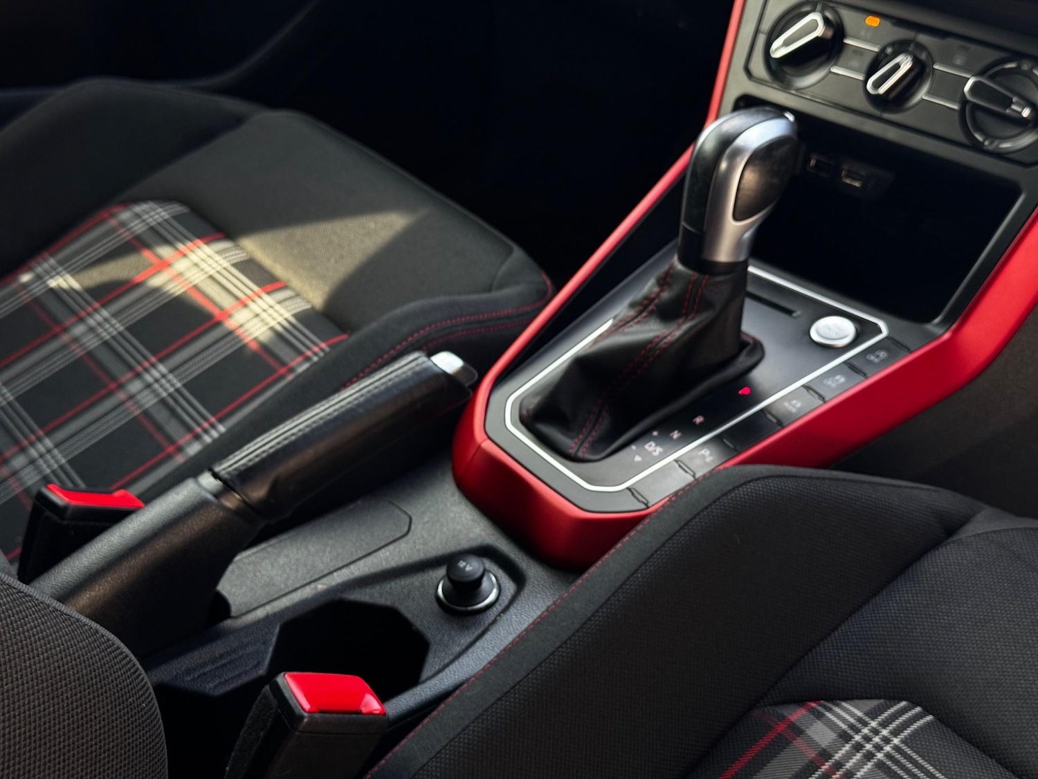 Used Volkswagen Polo 2019 for sale - 76561723: Photo 17