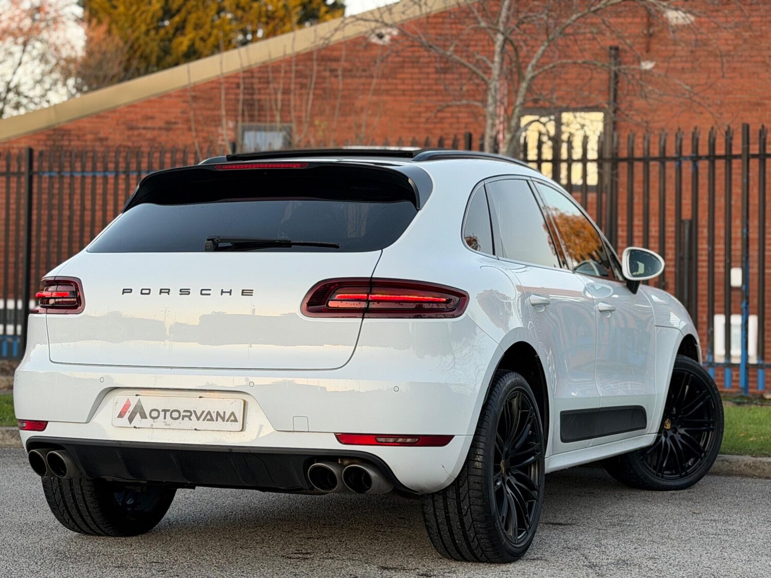 Used Porsche Macan 2016 for sale - 76644838: Photo 17