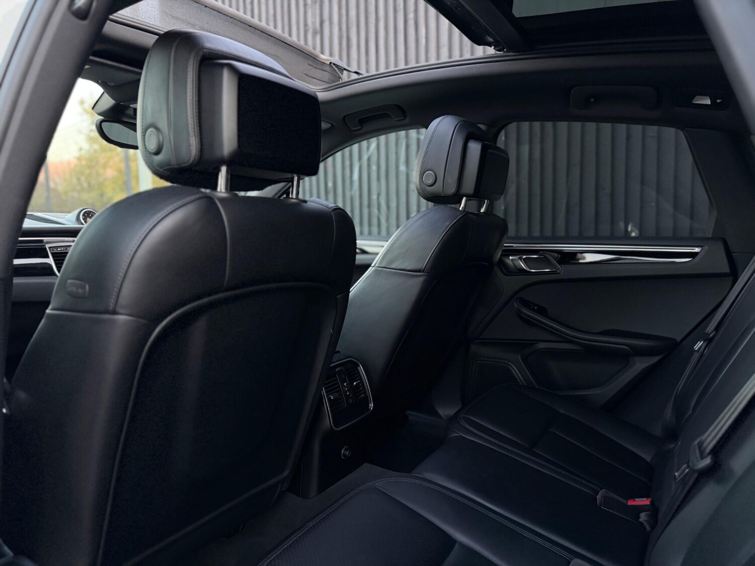 Used Porsche Macan 2016 for sale - 76644838: Photo 20