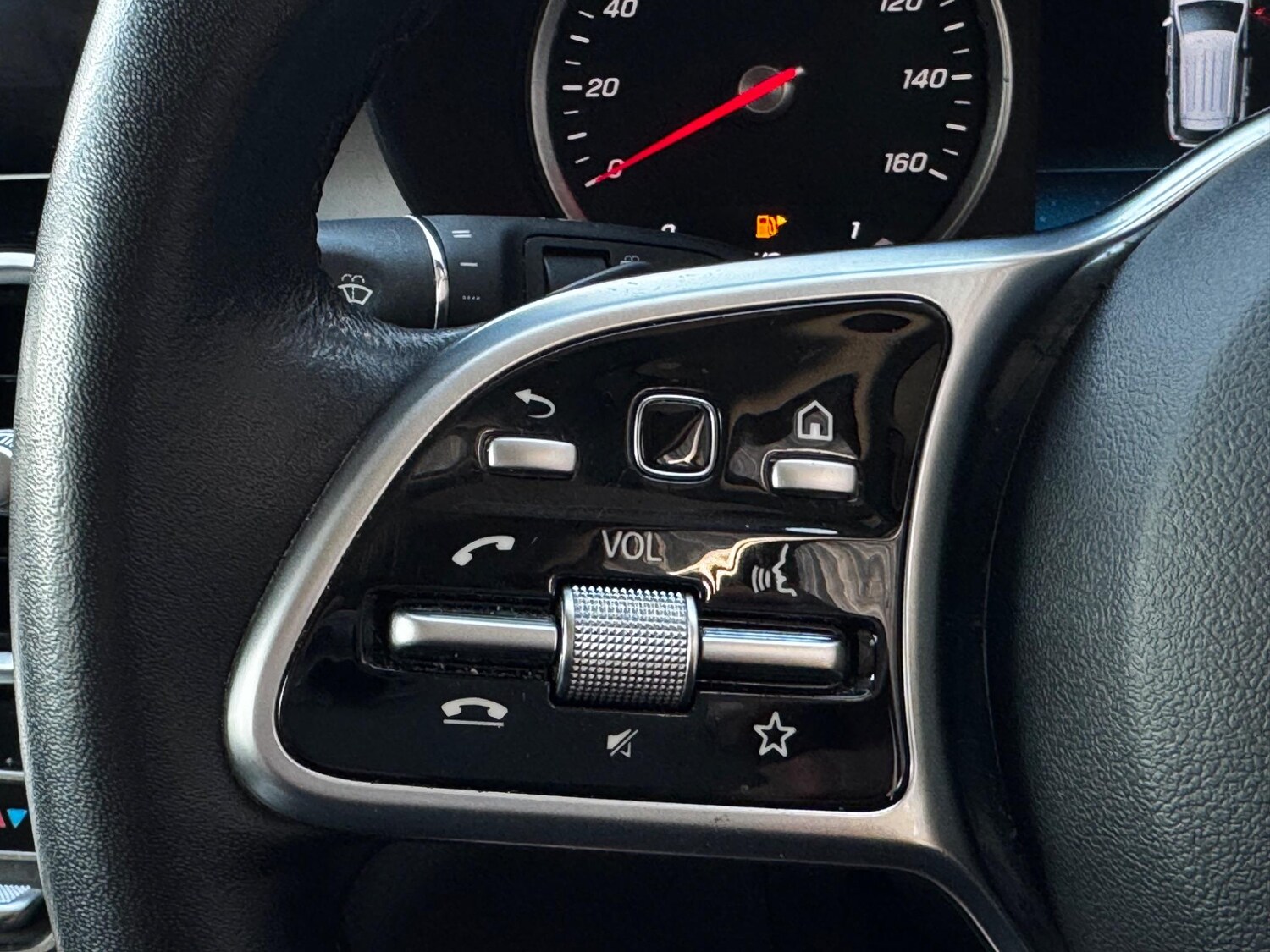 Used Mercedes-Benz GLC 2020 for sale - 76560962: Photo 21