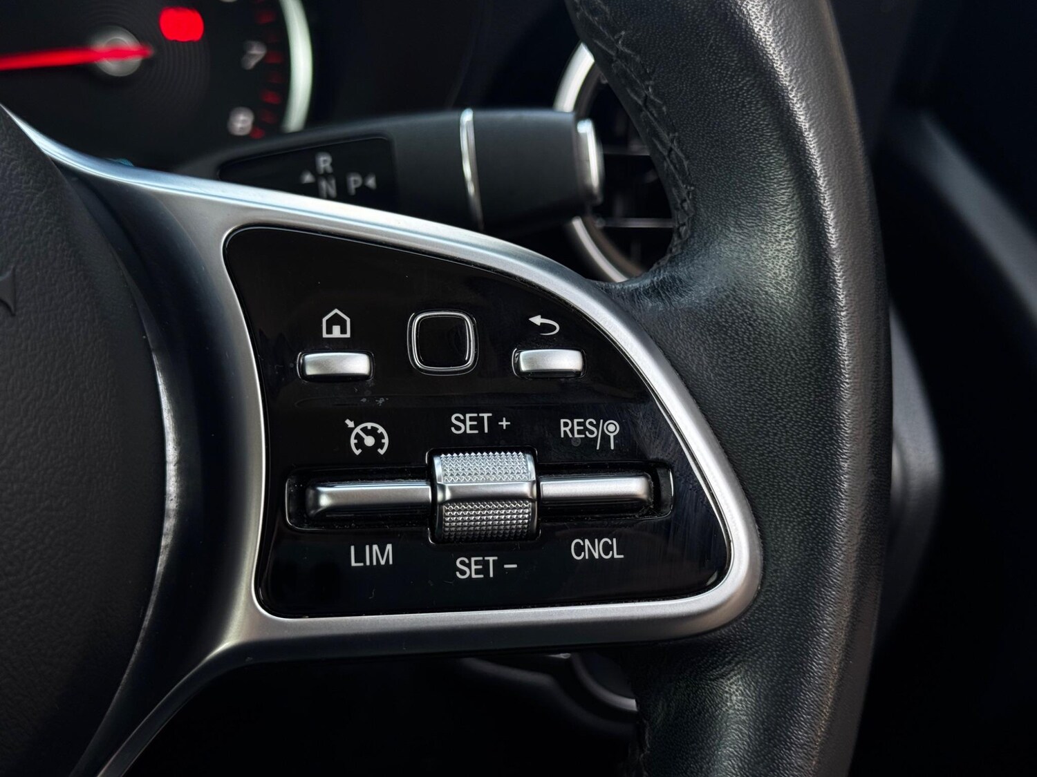 Used Mercedes-Benz GLC 2020 for sale - 76560962: Photo 22