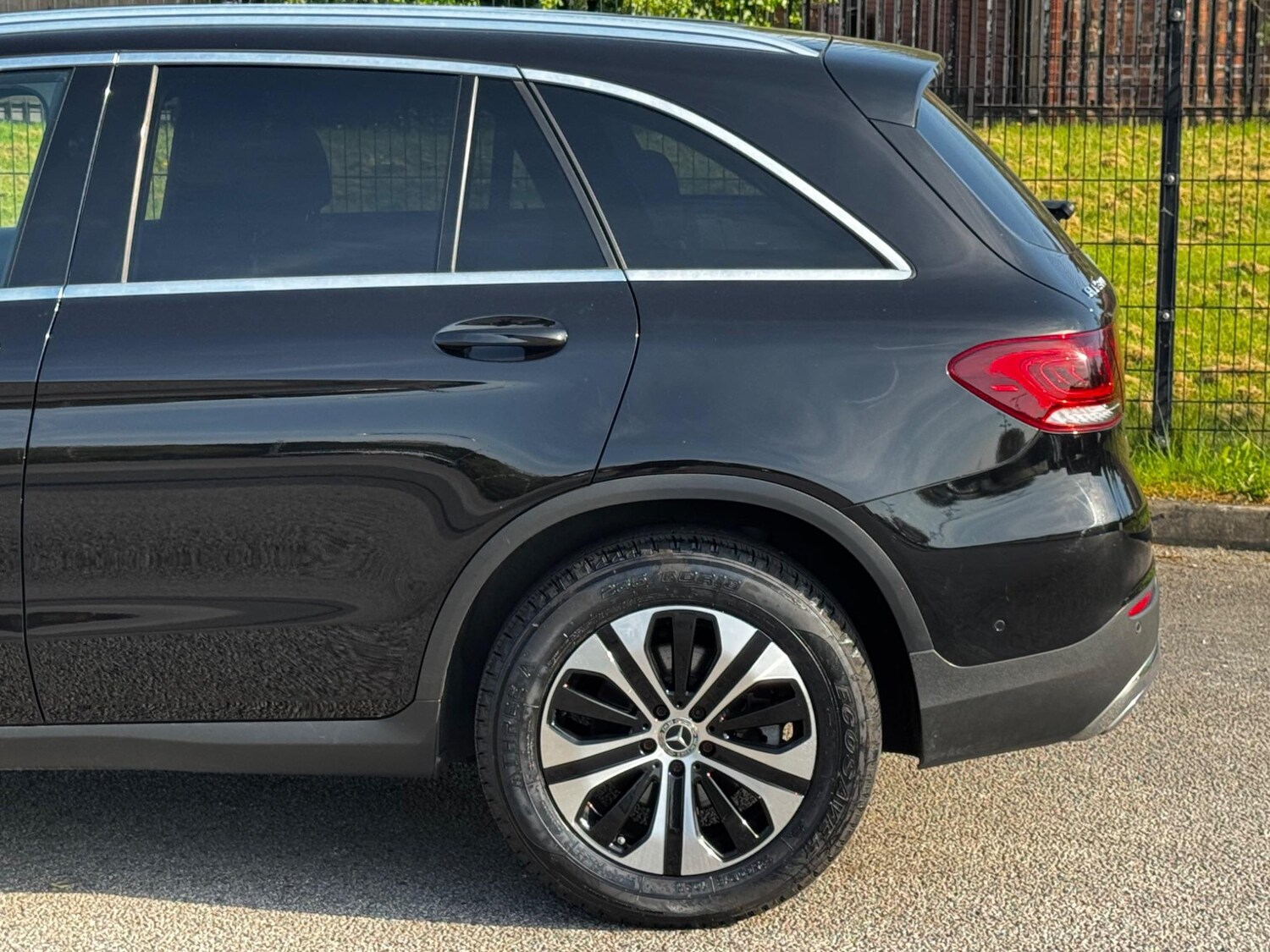 Used Mercedes-Benz GLC 2020 for sale - 76560962: Photo 24