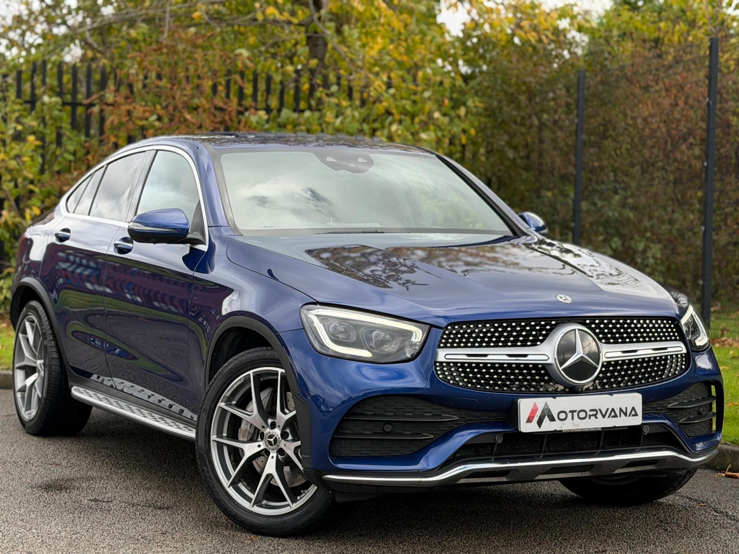 Used Mercedes-Benz GLC 2019 for sale - 76561800: Photo 1