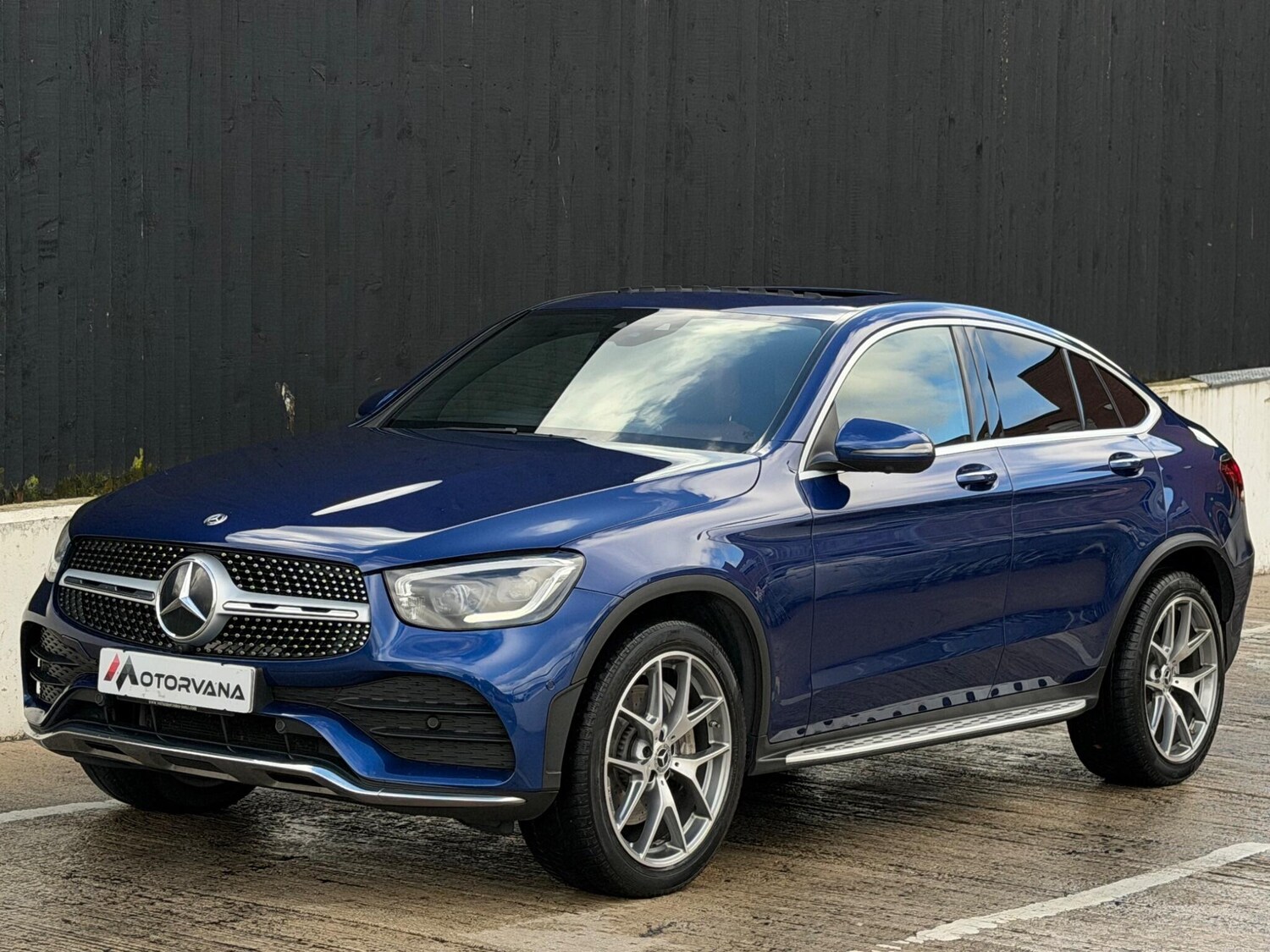 Used Mercedes-Benz GLC 2019 for sale - 76561800: Photo 16