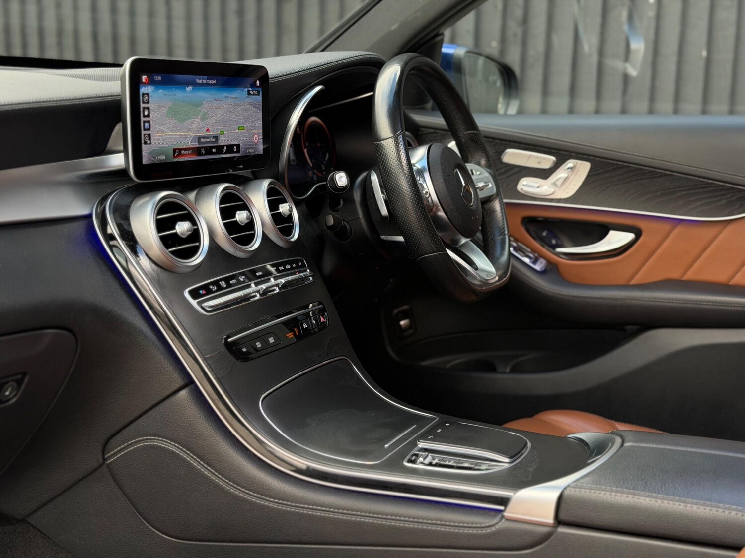 Used Mercedes-Benz GLC 2019 for sale - 76561800: Photo 24