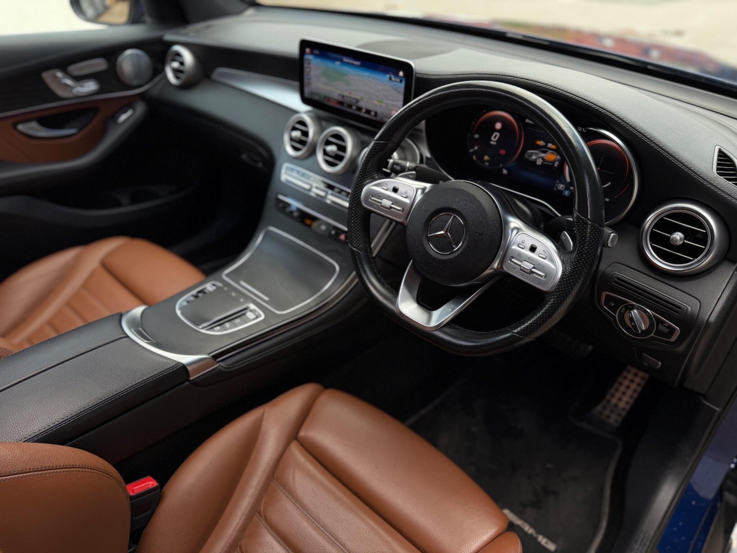 Used Mercedes-Benz GLC 2019 for sale - 76561800: Photo 3