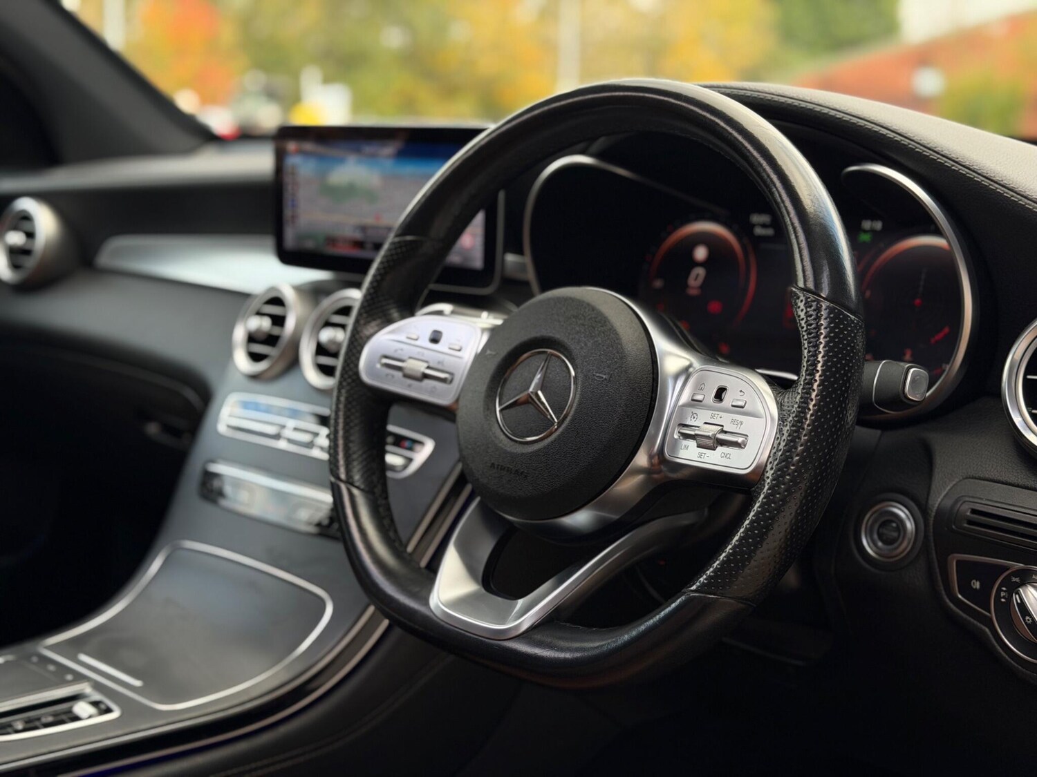 Used Mercedes-Benz GLC 2019 for sale - 76561800: Photo 36