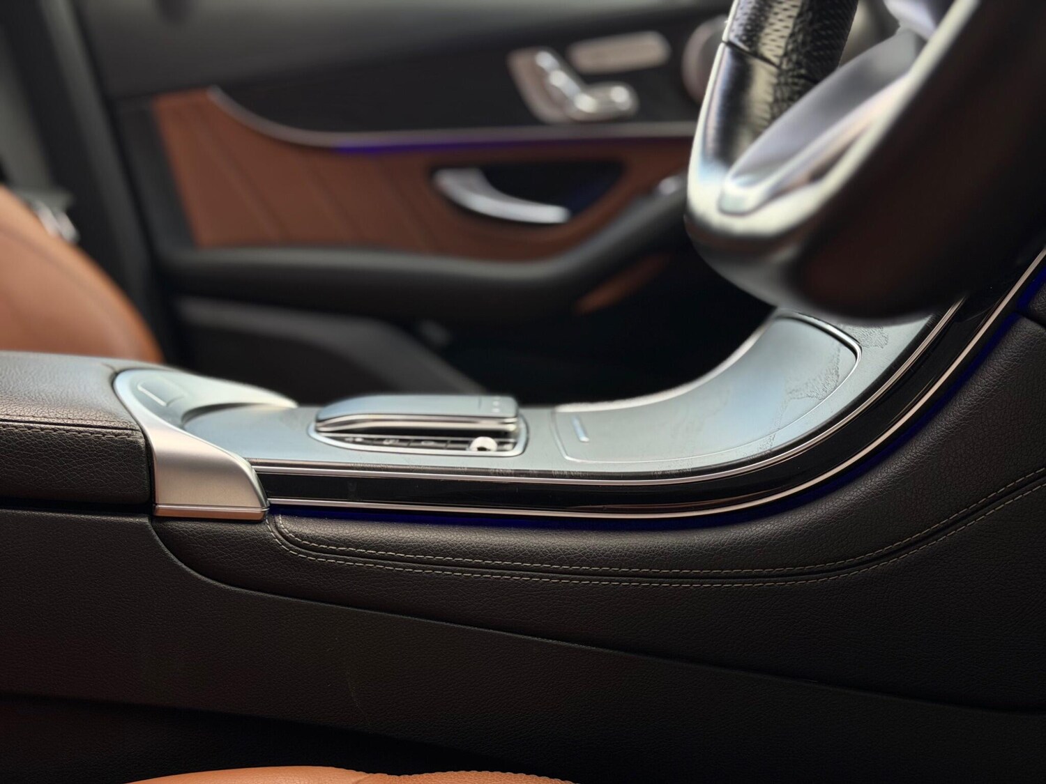 Used Mercedes-Benz GLC 2019 for sale - 76561800: Photo 48