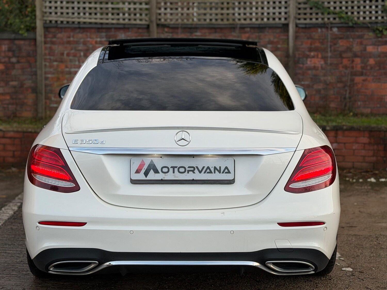 Used Mercedes-Benz E Class 2017 for sale - 76964936: Photo 12