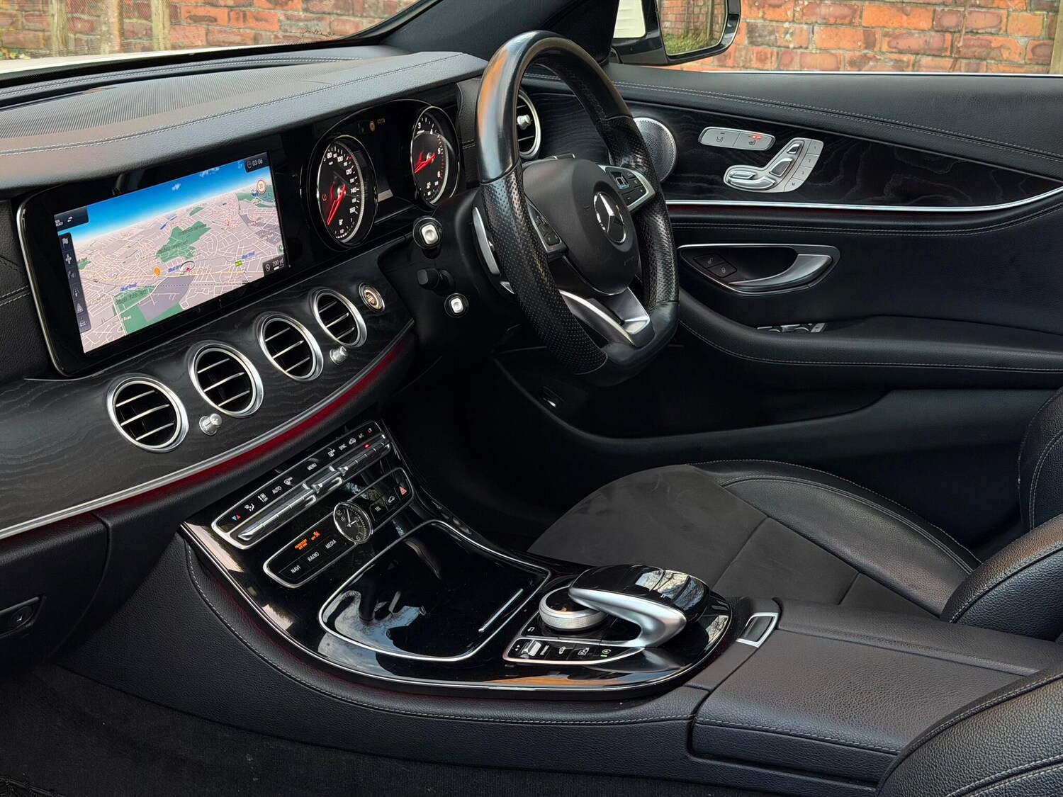 Used Mercedes-Benz E Class 2017 for sale - 76964936: Photo 16