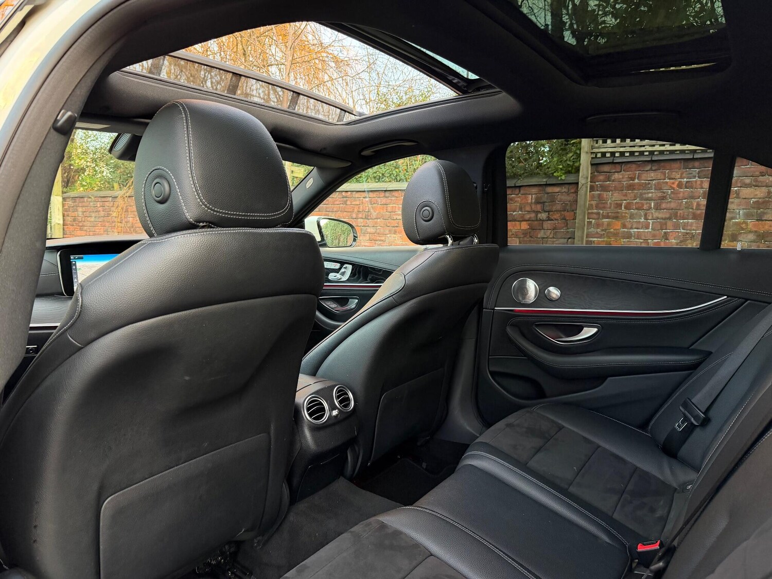 Used Mercedes-Benz E Class 2017 for sale - 76964936: Photo 20