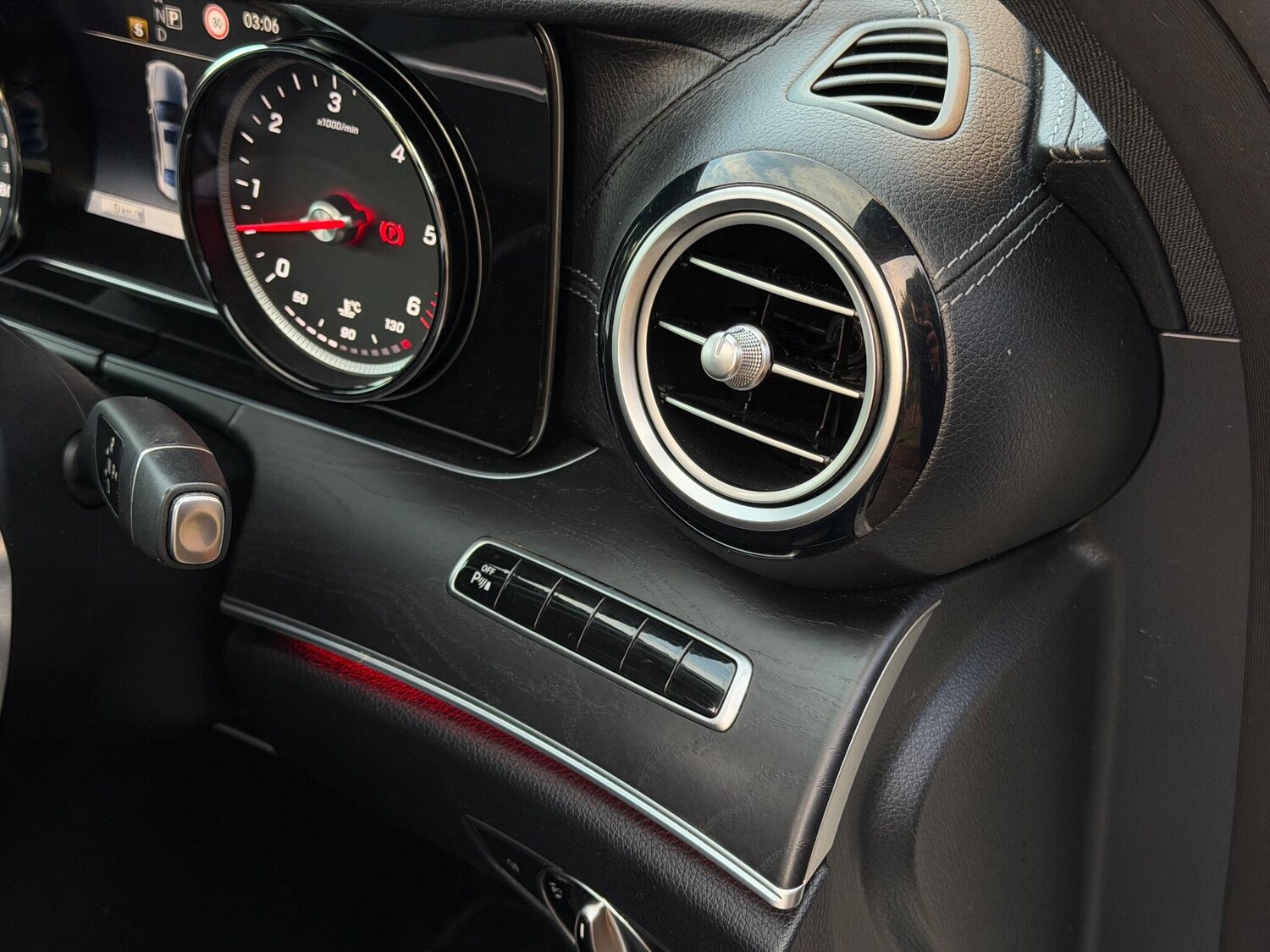 Used Mercedes-Benz E Class 2017 for sale - 76964936: Photo 21