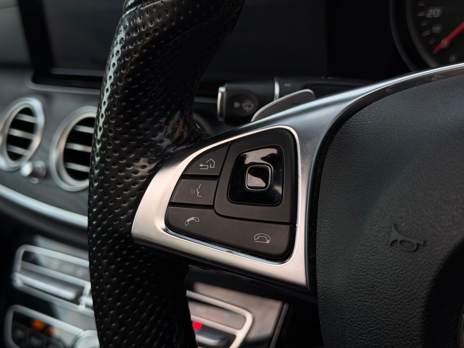 Used Mercedes-Benz E Class 2017 for sale - 76964936: Photo 25