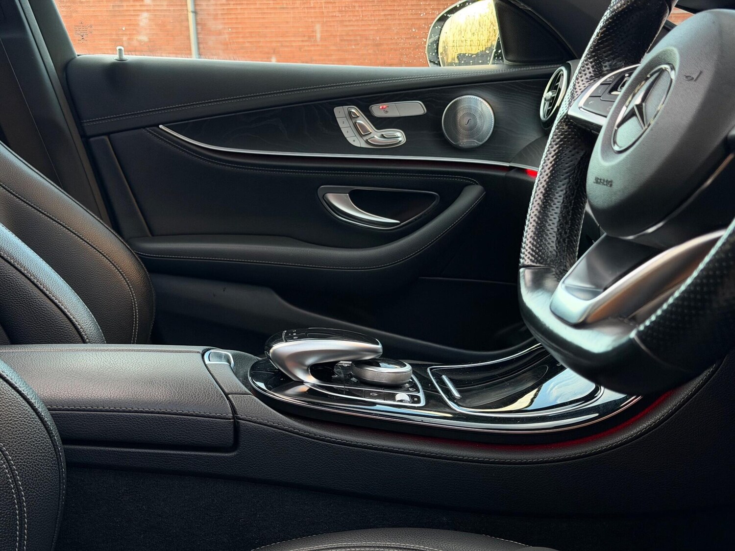 Used Mercedes-Benz E Class 2017 for sale - 76964936: Photo 29