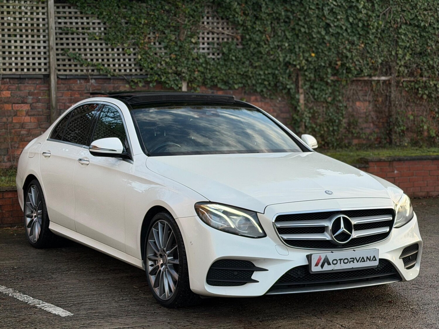 Used Mercedes-Benz E Class 2017 for sale - 76964936: Photo 6