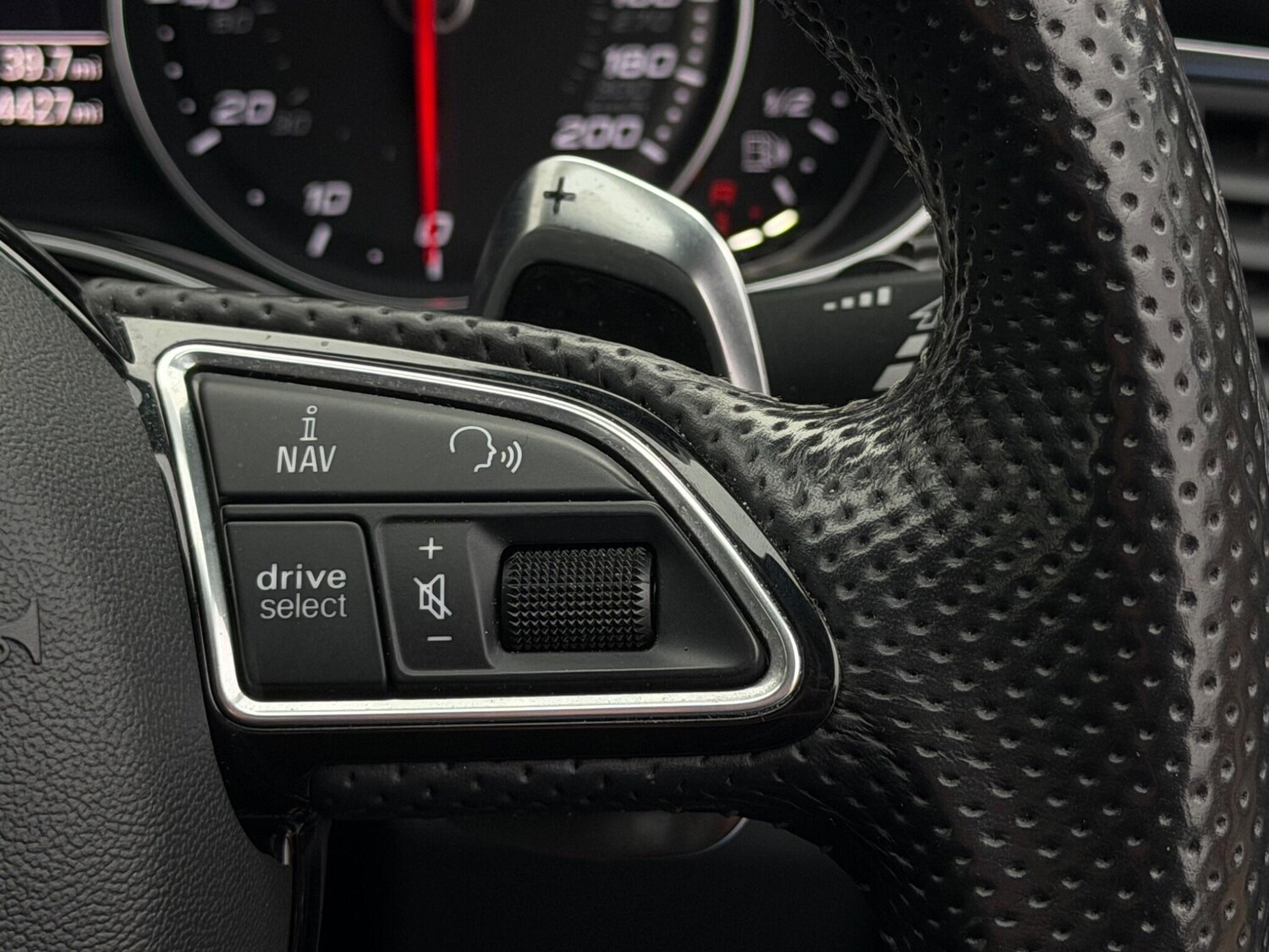 Used Audi RS6 2016 for sale - 77537217: Photo 37