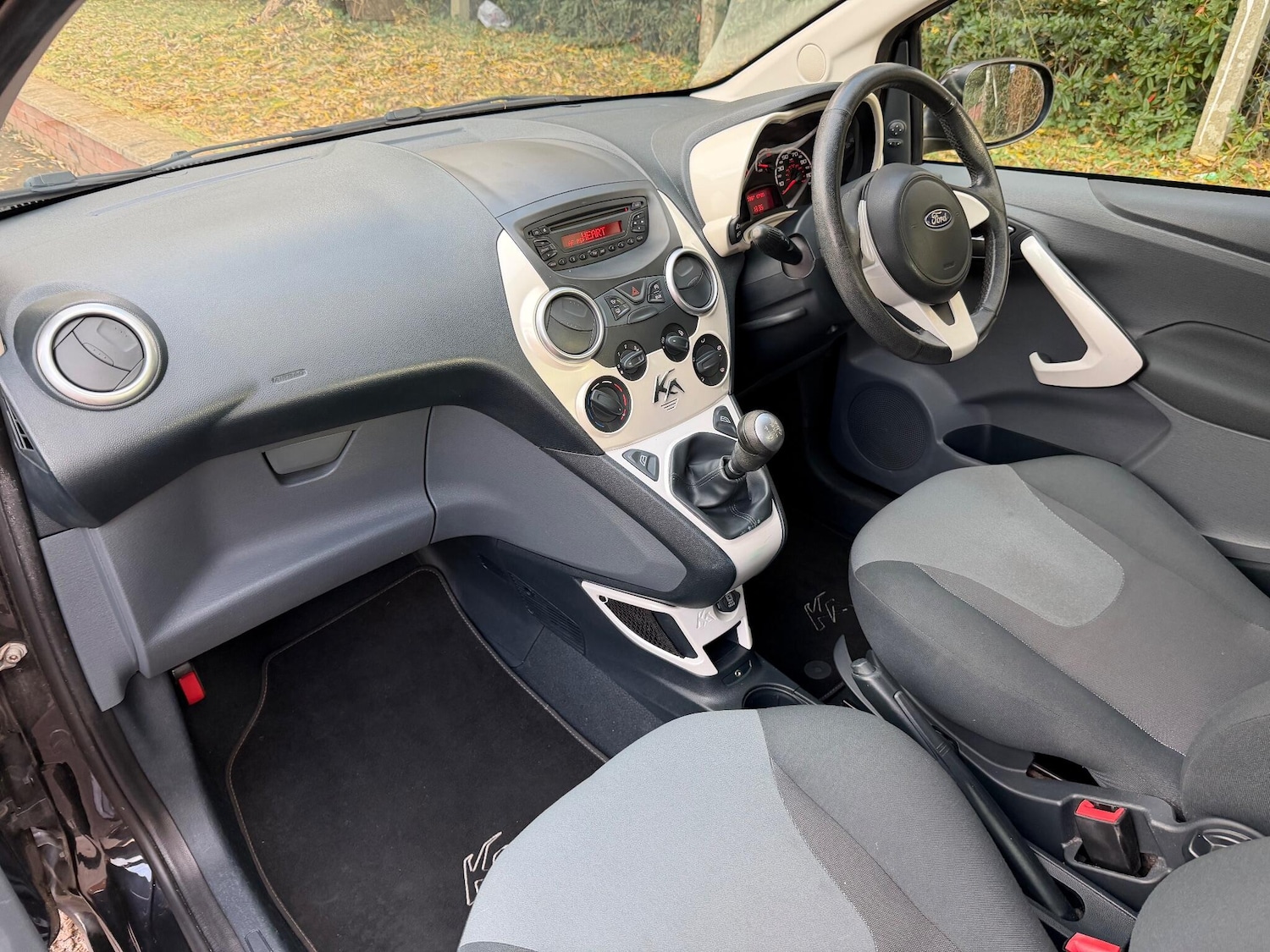 Used Ford Ka 2013 for sale - 76898745: Photo 10