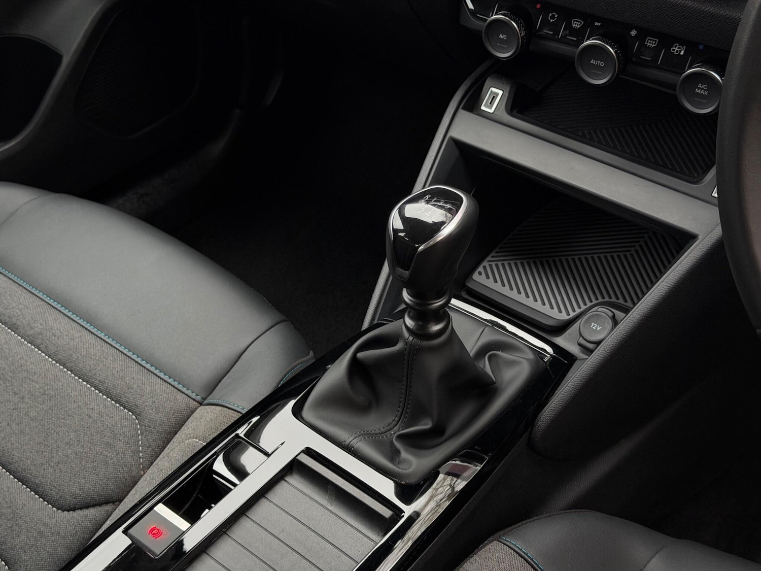 Used Citroen C4 2024 for sale - 77306045: Photo 13