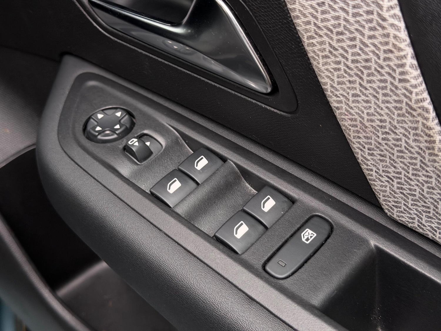 Used Citroen C4 2024 for sale - 77306045: Photo 17